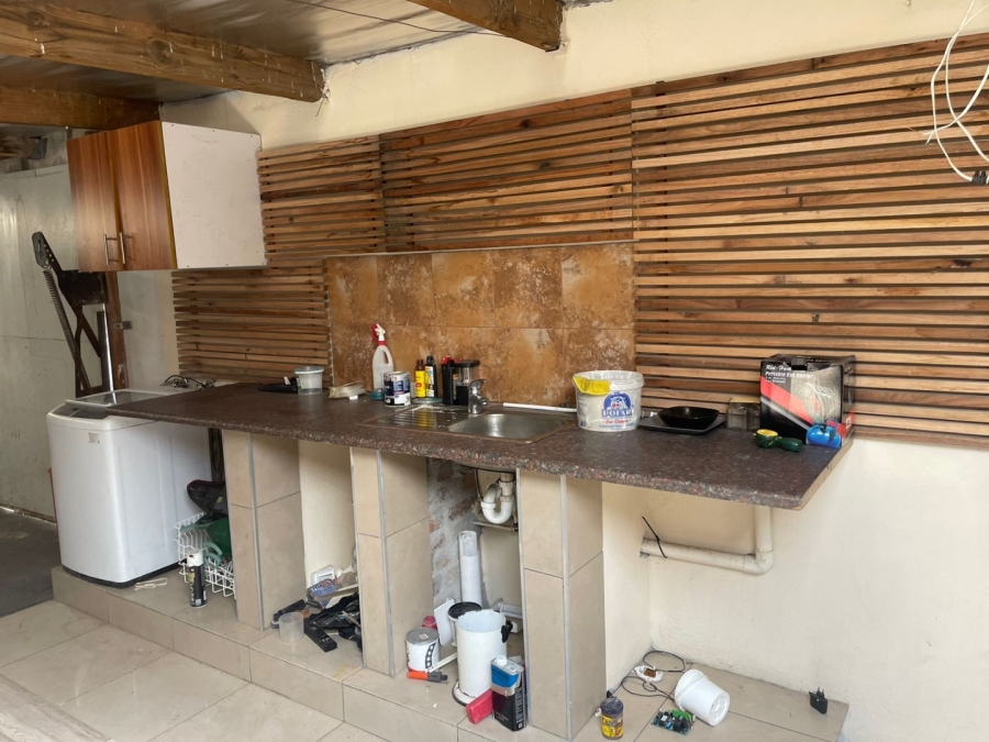  Bedroom Property for Sale in Eastridge Western Cape